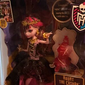 2013 NIB 13 Wishes Draculaura